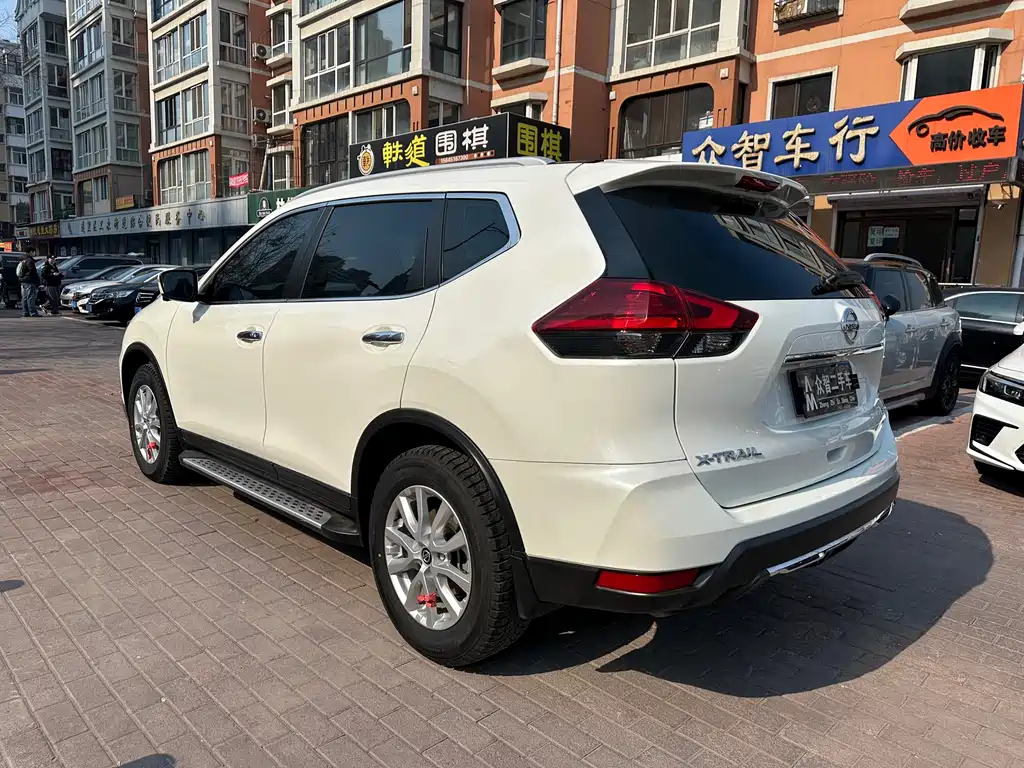 NISSAN QIJUN