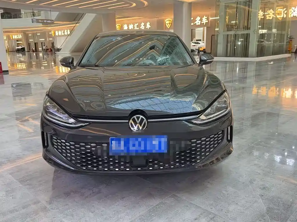Купить Volkswagen Lamando