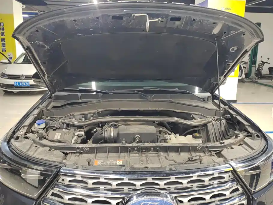 Ford Explorer — миниатюра 10