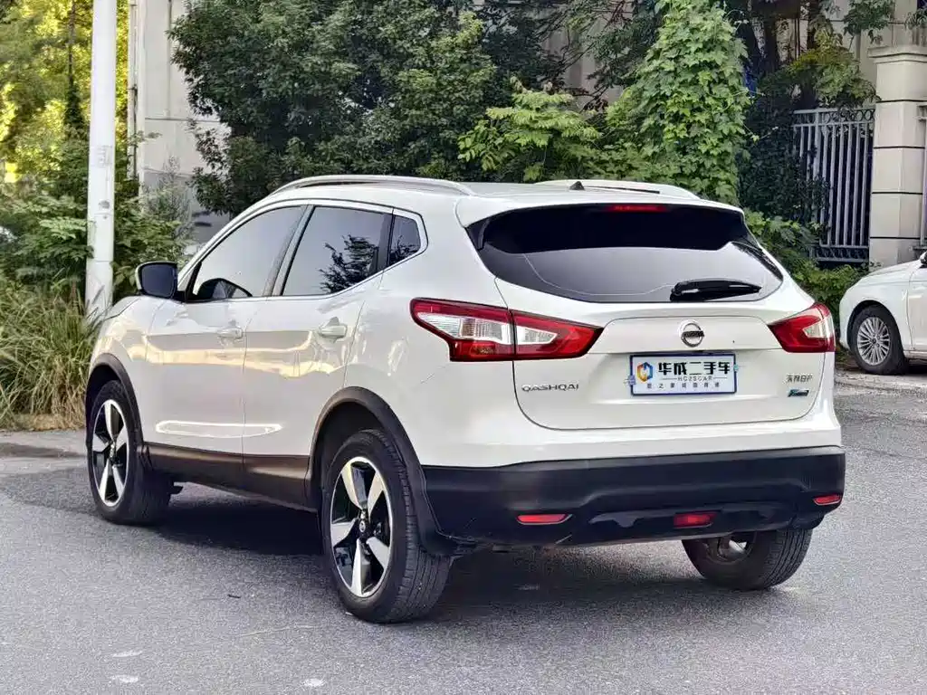 Nissan Qashqai — миниатюра 6