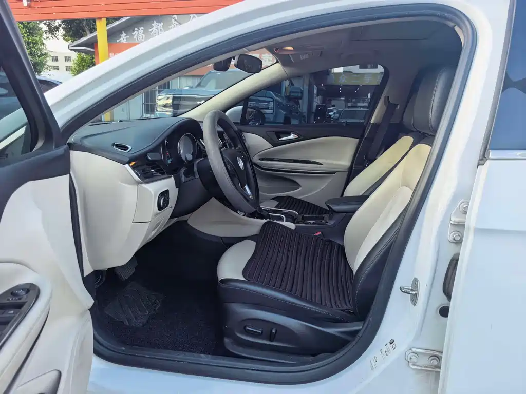 Buick Verano — миниатюра 5