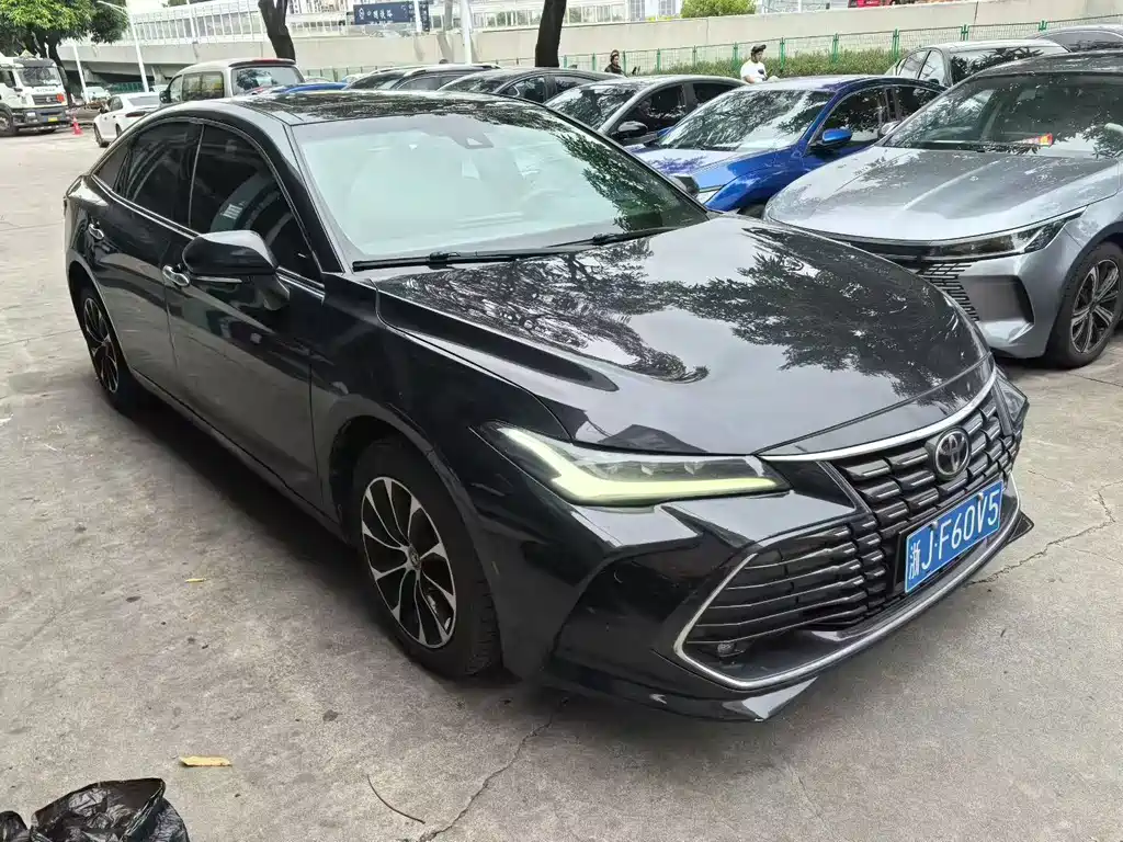 Toyota Avalon — миниатюра 2
