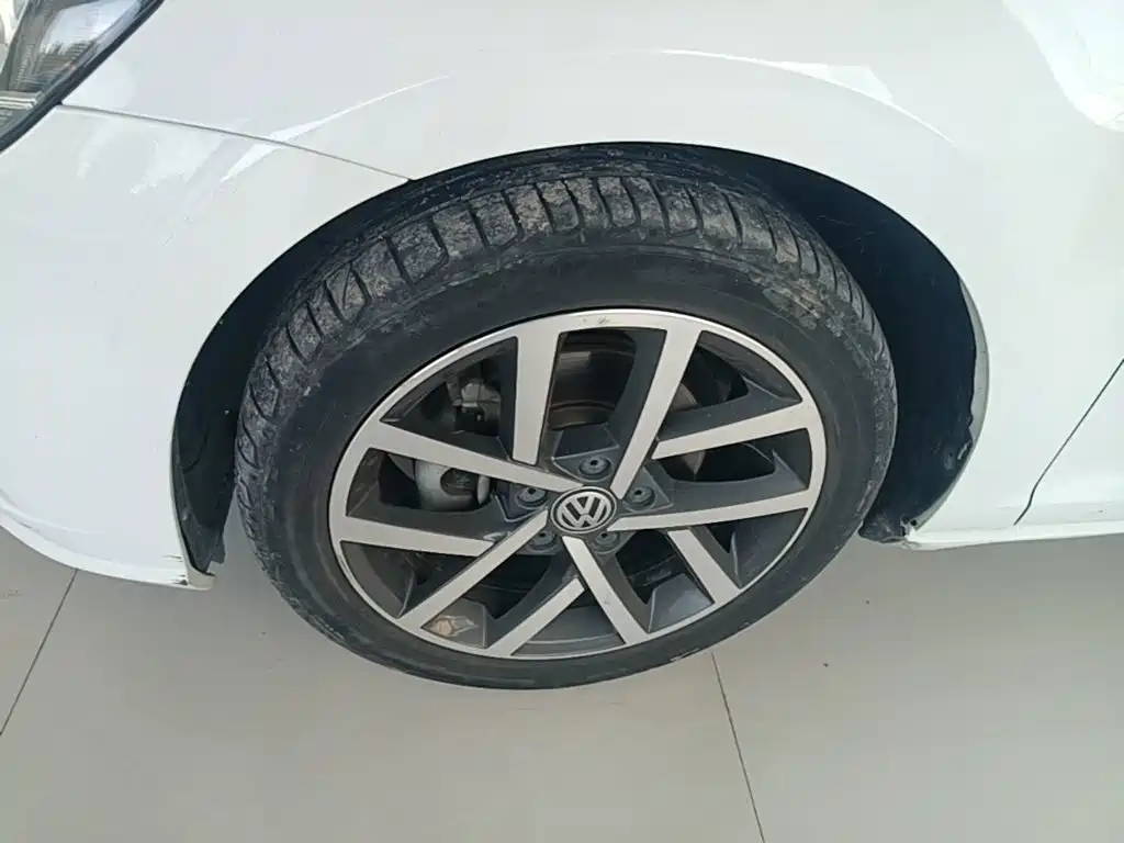 Volkswagen Golf — миниатюра 23