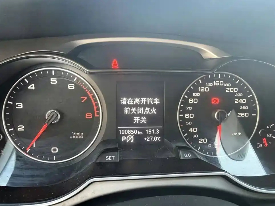 Audi A4L — миниатюра 12