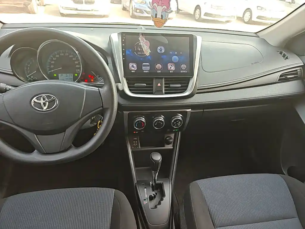 Toyota Yaris L — миниатюра 13