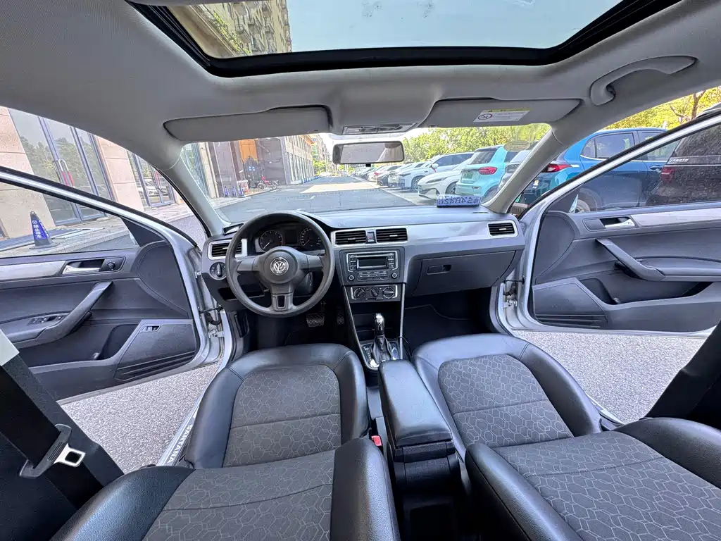Volkswagen Santana — миниатюра 14