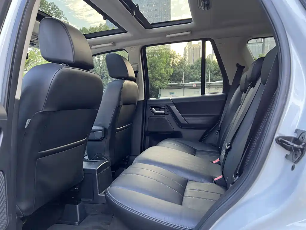 Land Rover Freelander 2 — миниатюра 10