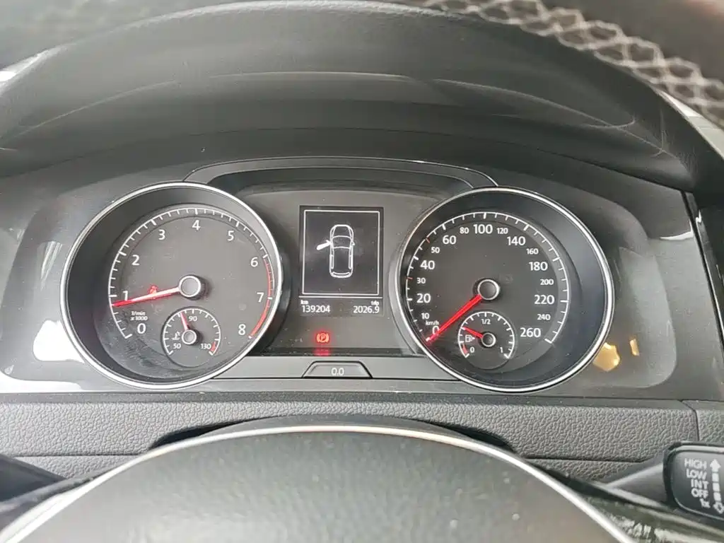 Volkswagen Golf — миниатюра 12