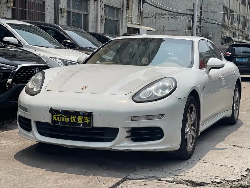 Porsche Panamera 2014