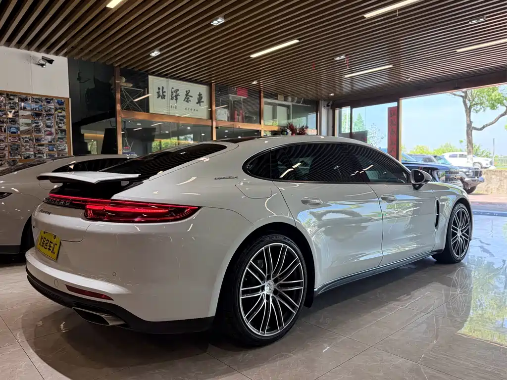 Porsche Panamera 2019 Panamera 4 Executive Long Wheelbase 2.9T
