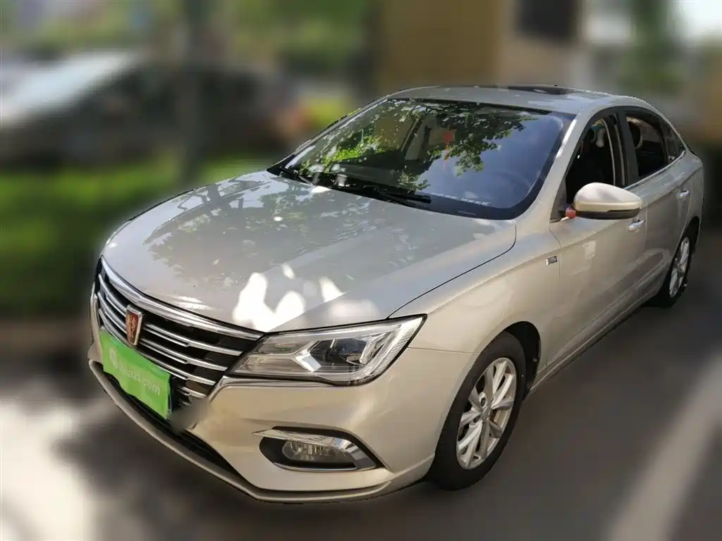 Купить Roewe i5