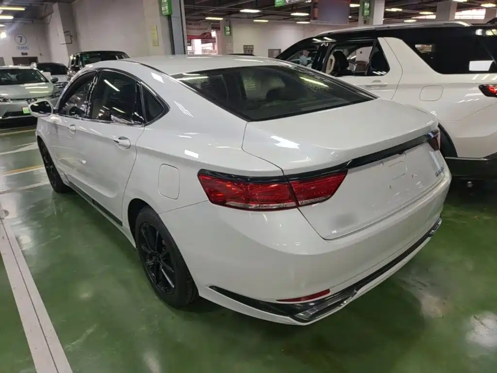 Geely Borui Hybrid — миниатюра 5