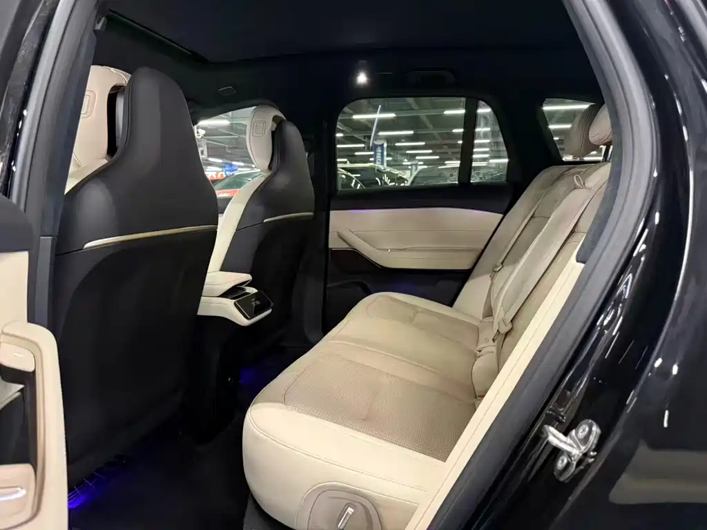 NIO ES6 — миниатюра 12