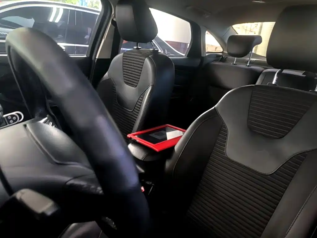 Ford Focus — миниатюра 15