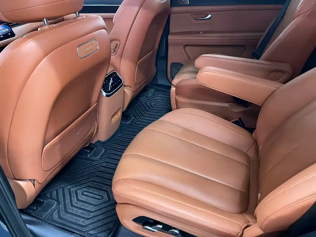 AITO ASK THE WORLD M7