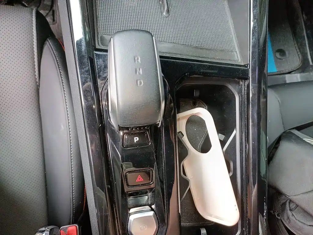 Geely Boyue — миниатюра 10