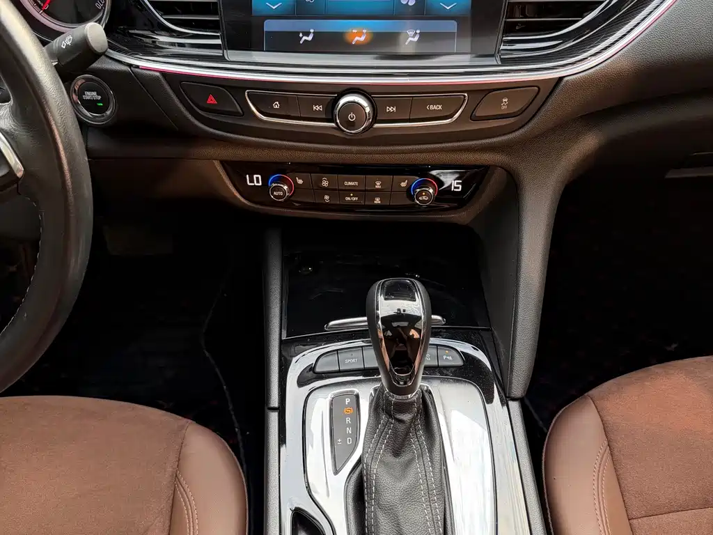 Buick Regal — миниатюра 18