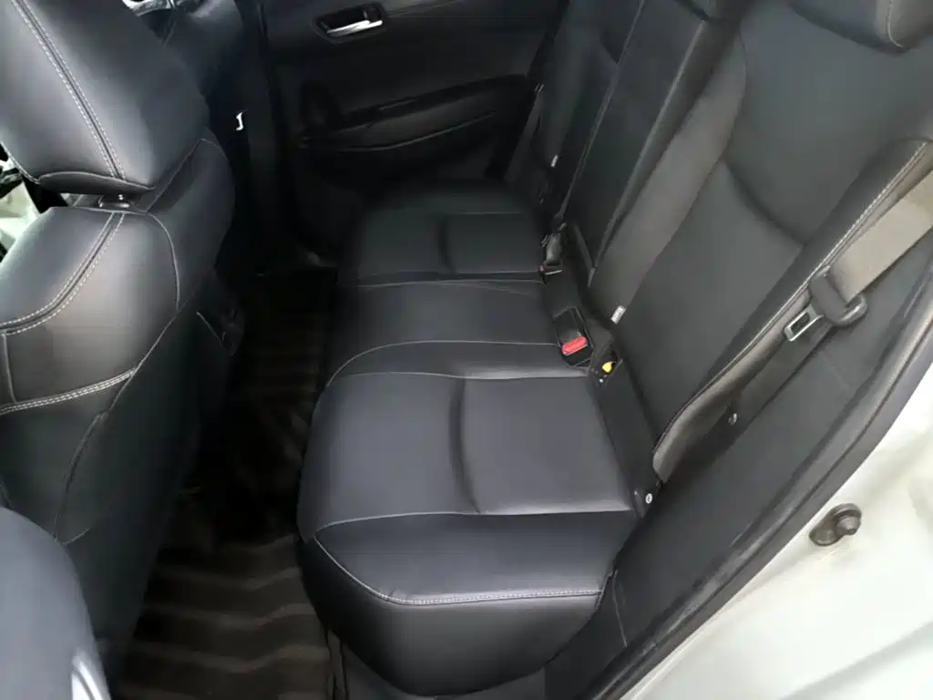 Toyota Corolla Cross — миниатюра 17