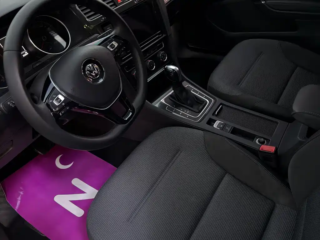 Volkswagen Golf — миниатюра 9