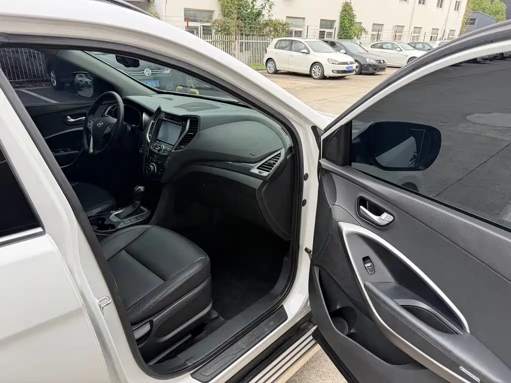 Hyundai Santa Fe — миниатюра 7