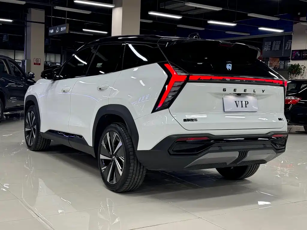 Geely Boyue L — миниатюра 5