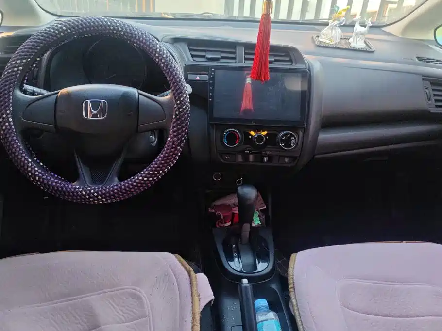 Honda Fit — миниатюра 12