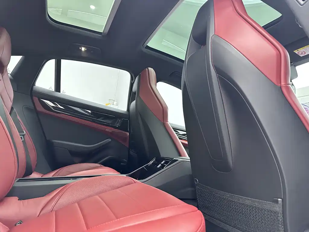 Porsche Panamera — миниатюра 13