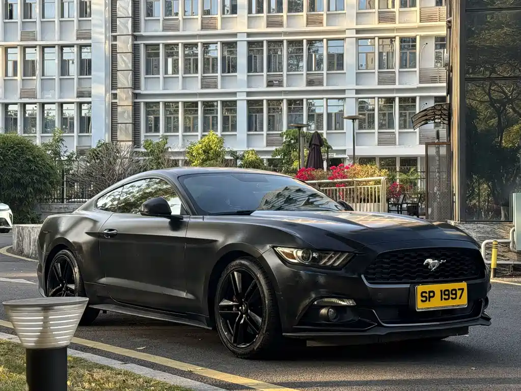 Ford Mustang 2.3T Performance Edition, фото 3