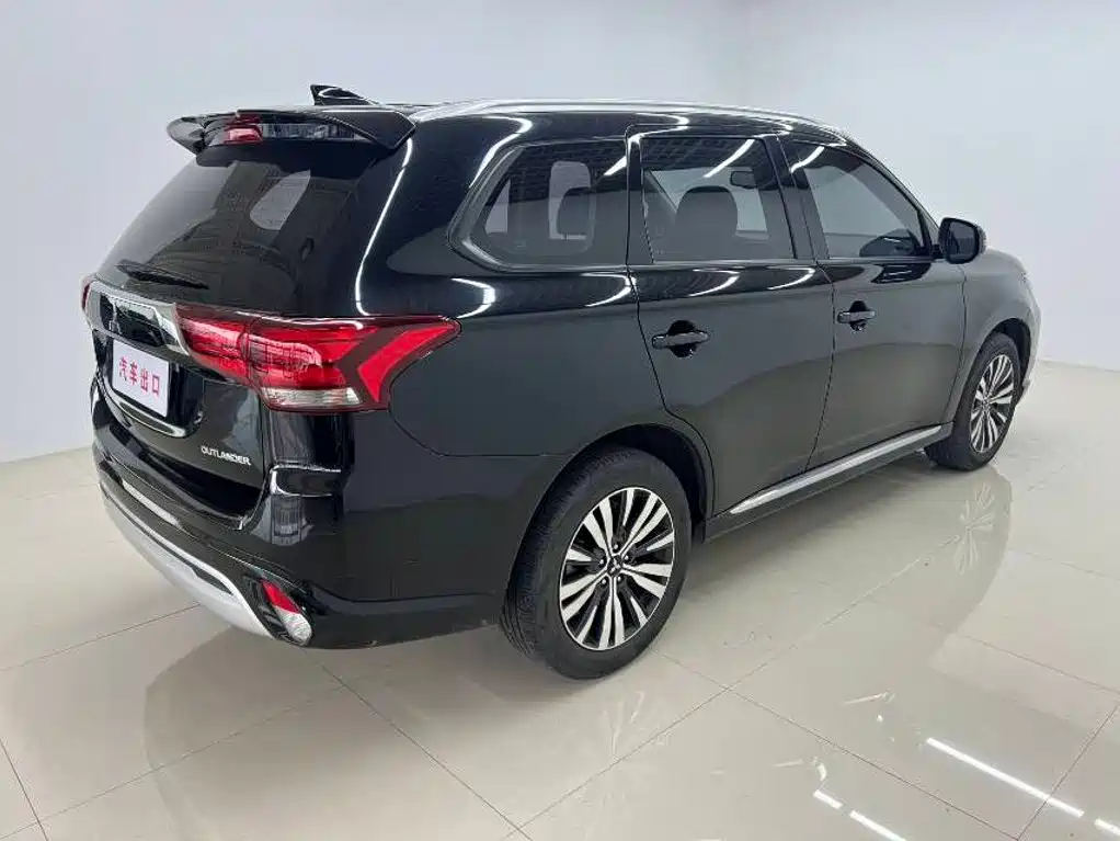 Mitsubishi Outlander 2021 2.0L Enjoy 5 мест