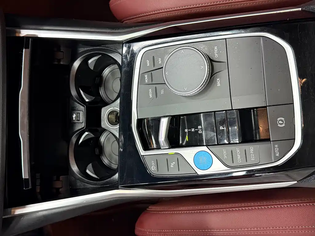 BMW i3 — миниатюра 21