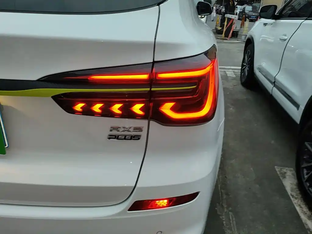 Roewe RX5 — миниатюра 8