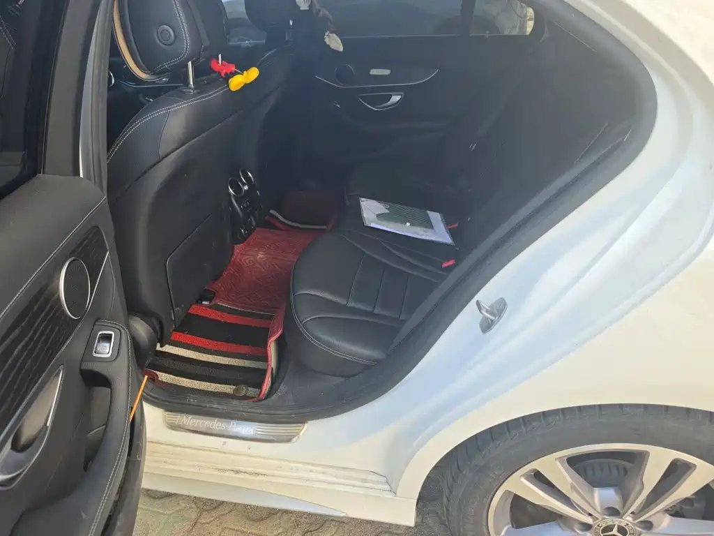 Mercedes-Benz C-Class — миниатюра 15