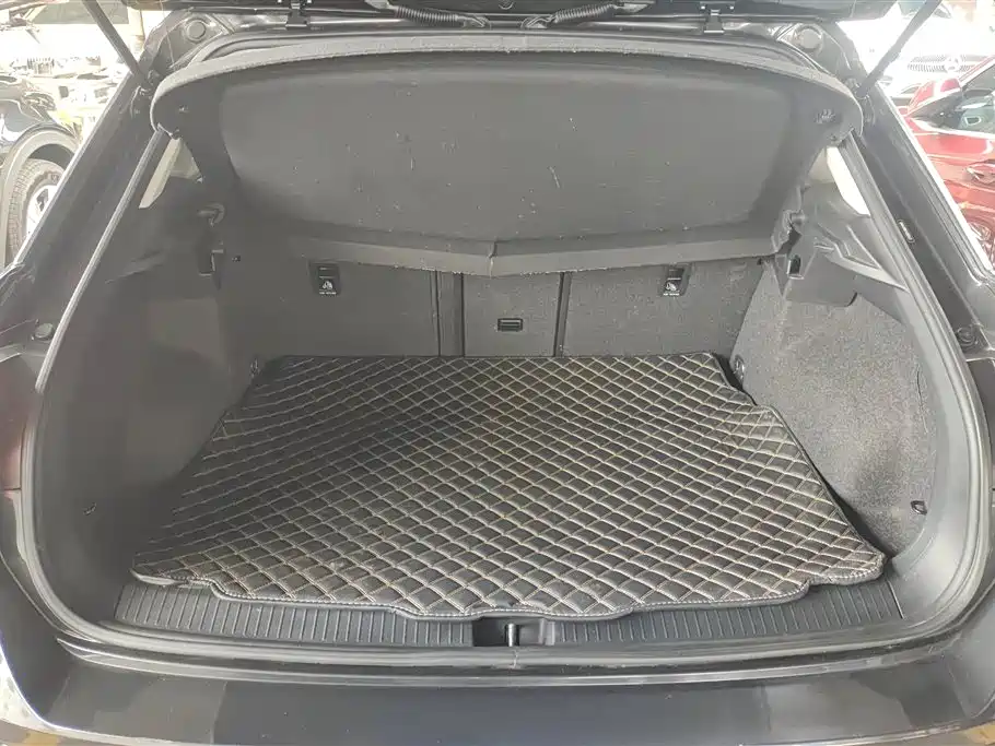 VOLKSWAGEN T ROC EXPLORING SONGS