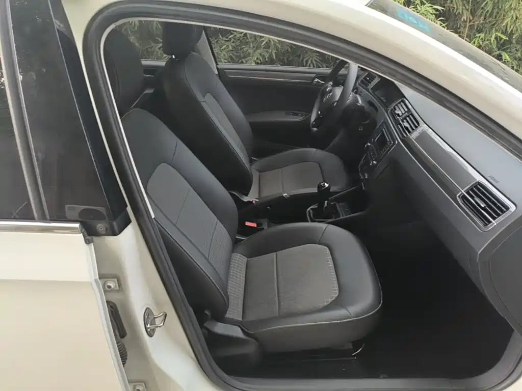 Volkswagen Santana — миниатюра 25