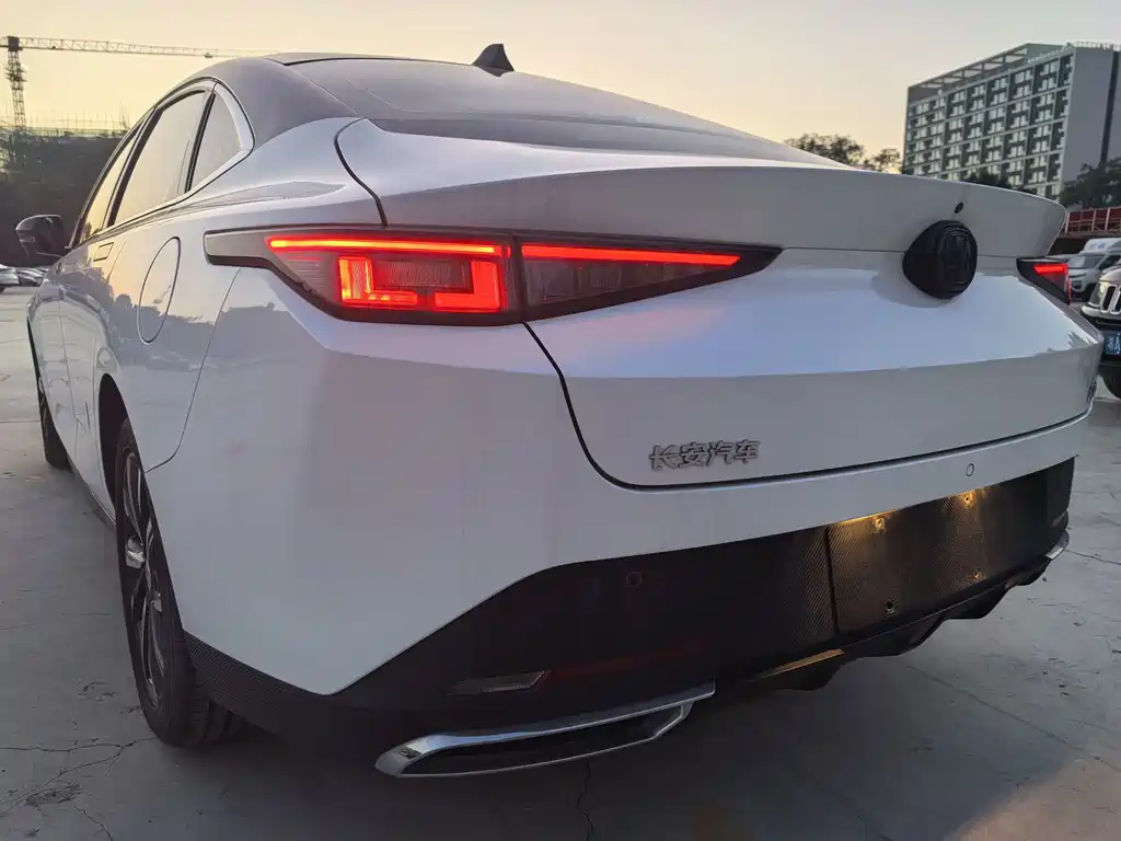 Changan Eado — миниатюра 7