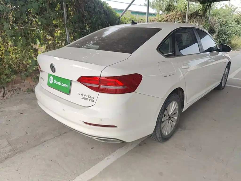 Volkswagen Lavida — миниатюра 7