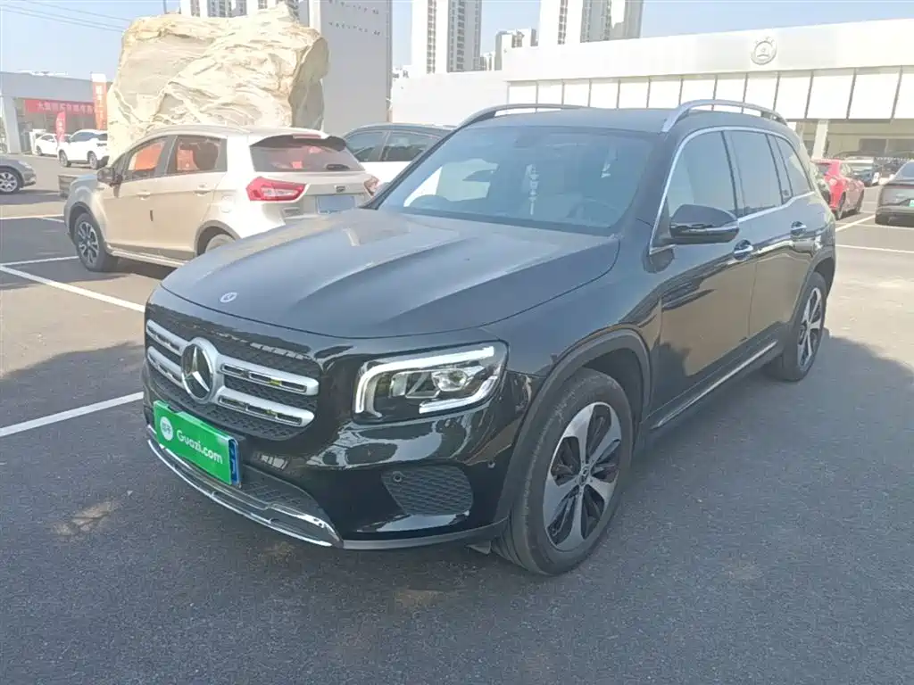 Купить Mercedes-Benz GLB