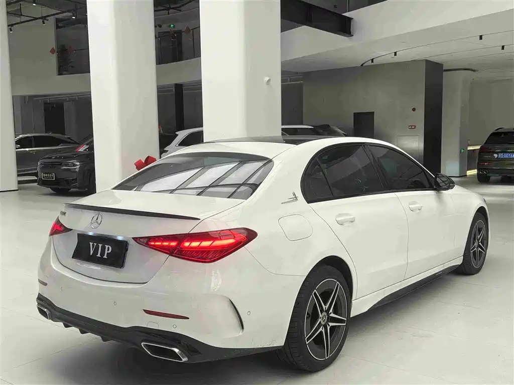 Mercedes-Benz C-Class — миниатюра 9