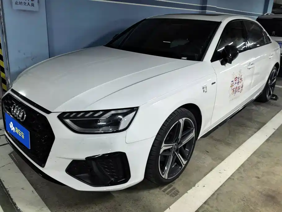 奥迪A4L 2024款 40 TFSI 豪华动感型 2024