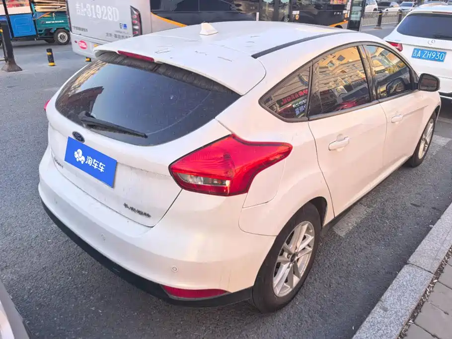 Ford Focus — миниатюра 3