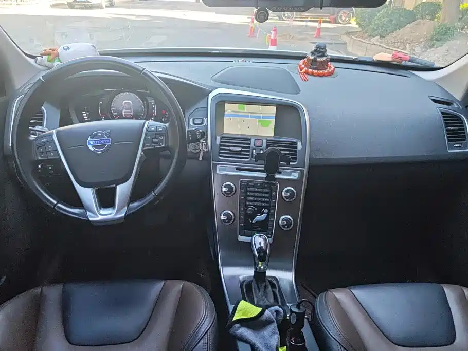 Volvo XC60 — миниатюра 12