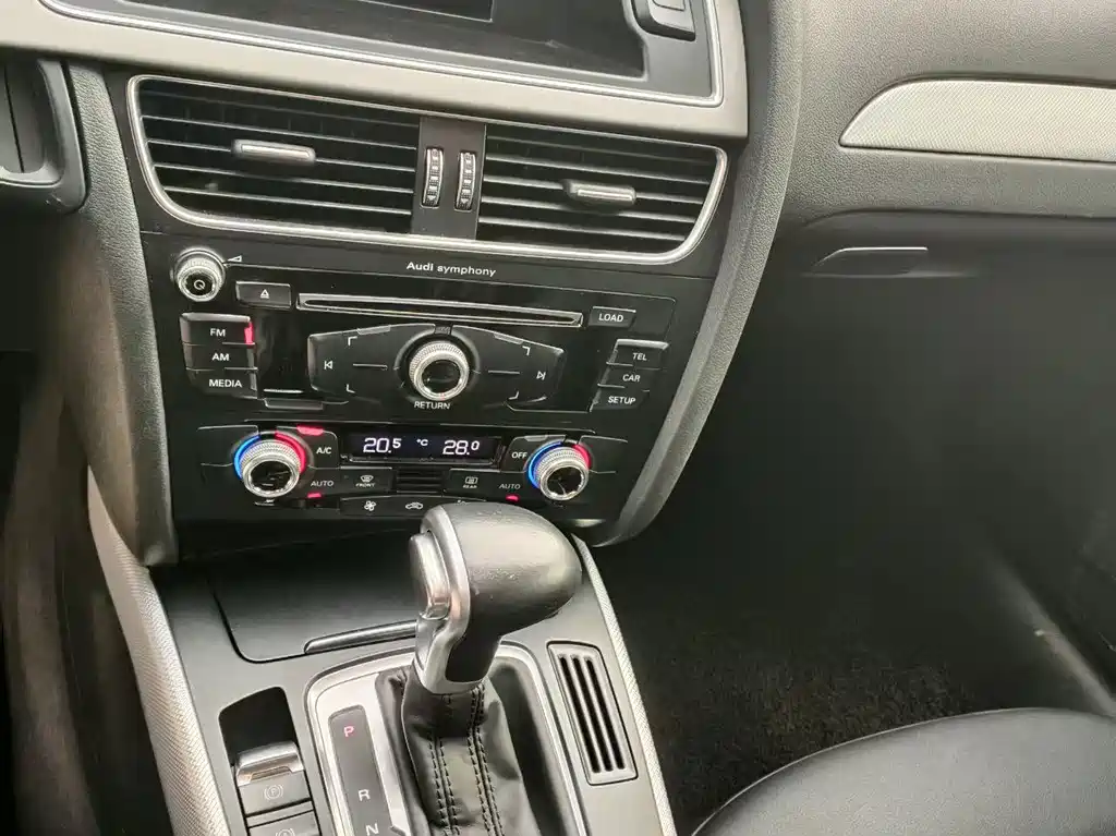 Audi A4L — миниатюра 8