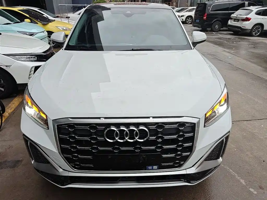 Audi Q2L 2023 35TFSI Fashion