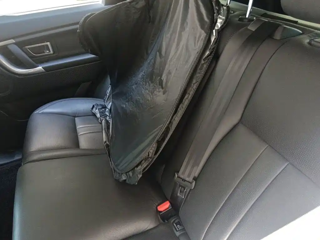 Land Rover Discovery Sport — миниатюра 18