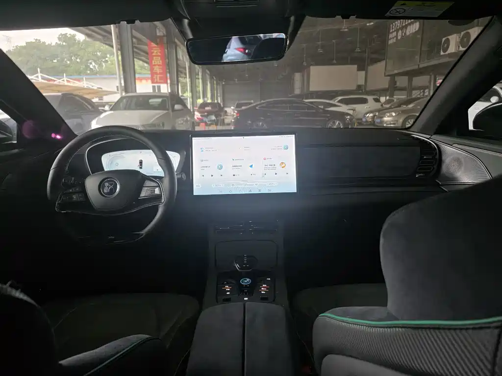 BYD Han — миниатюра 12
