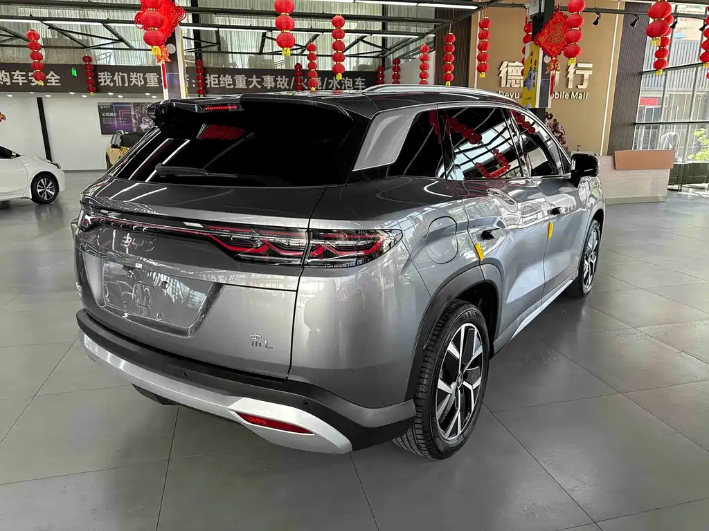 BYD L DM-i — миниатюра 9