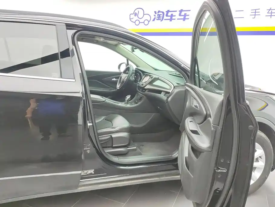 Buick Envision Plus — миниатюра 8