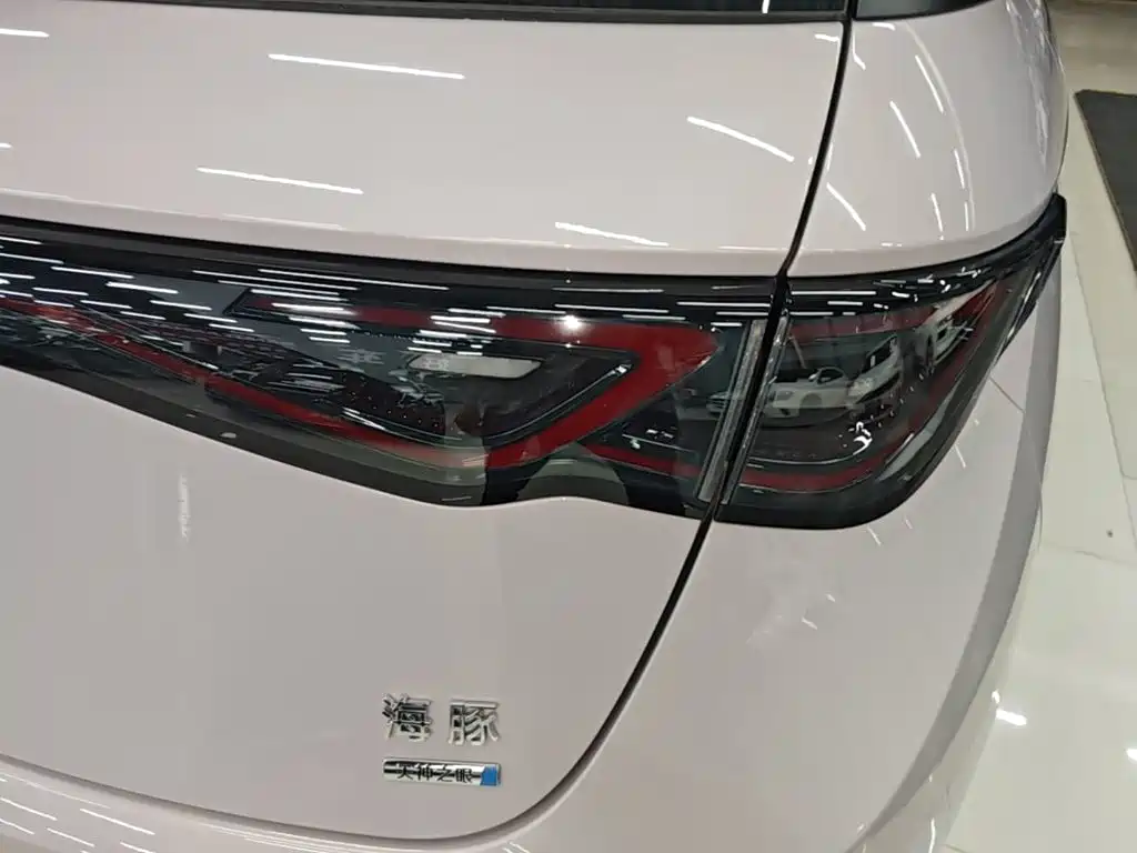 BYD Dolphin — миниатюра 8