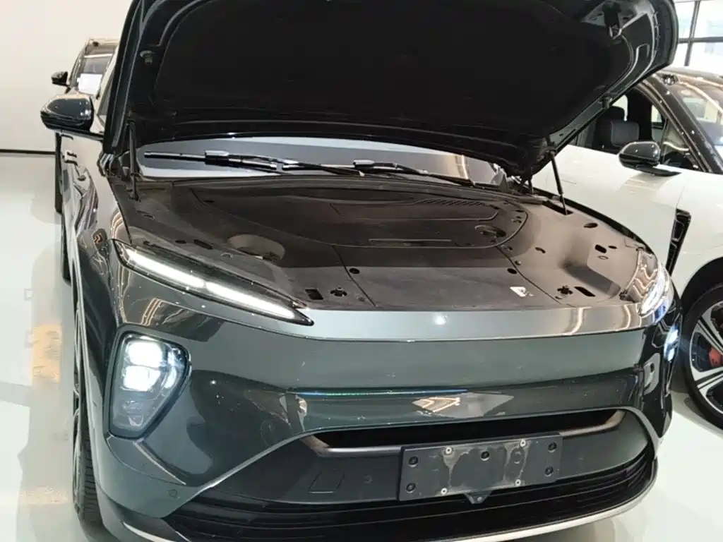 NIO ES8 — миниатюра 20