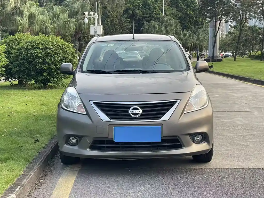 Nissan Sunny — миниатюра 2